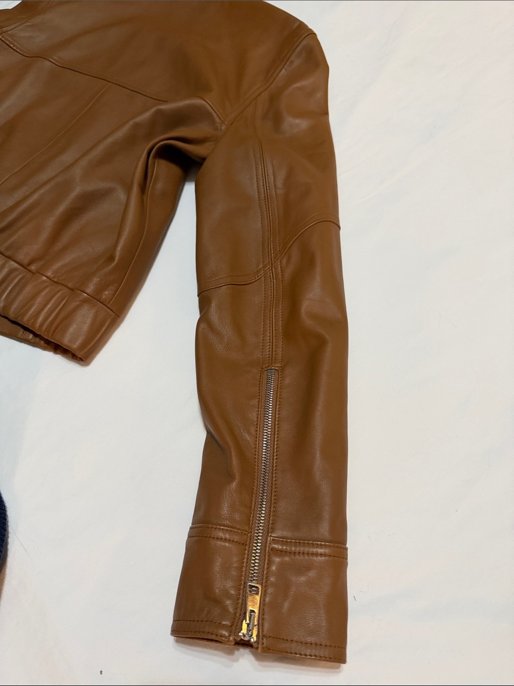 Theory Lamb Leather Zip-Front Bomber Jacket L Like New - Picture 8 of 9